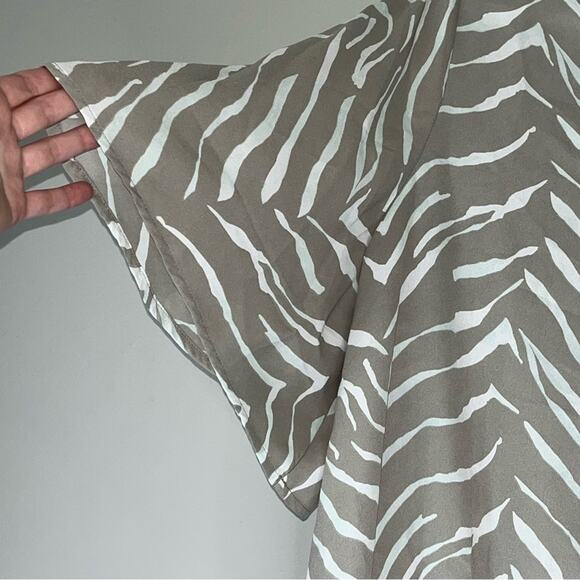 Apt. 9 Taupe / White Blouse Size XXL - Picture 9 of 13